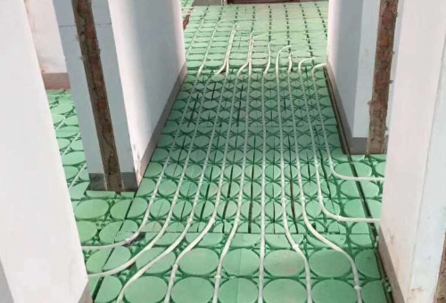 暖氣只關回水閥會爆炸嗎？使用地暖要注意哪些情況？